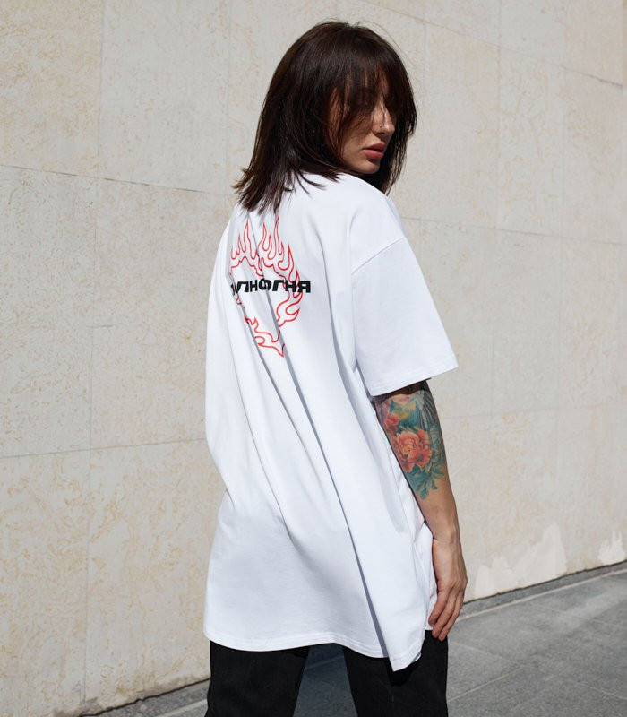 Футболка-платье MEDOOZA "Полно огня" (W) (белый)