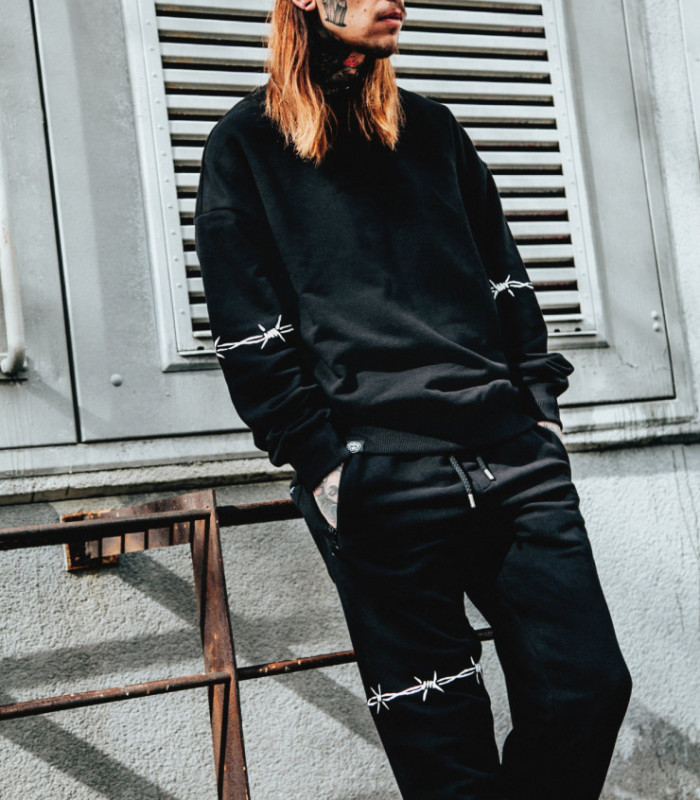 Свитшот MEDOOZA "Barbed" (черный)