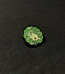 Значок MEDOOZA "Head"