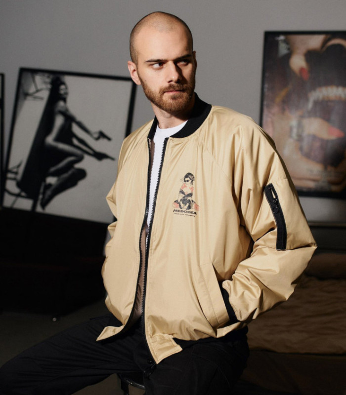 Бомбер MEDOOZA "Geisha II" (светло-бежевый)