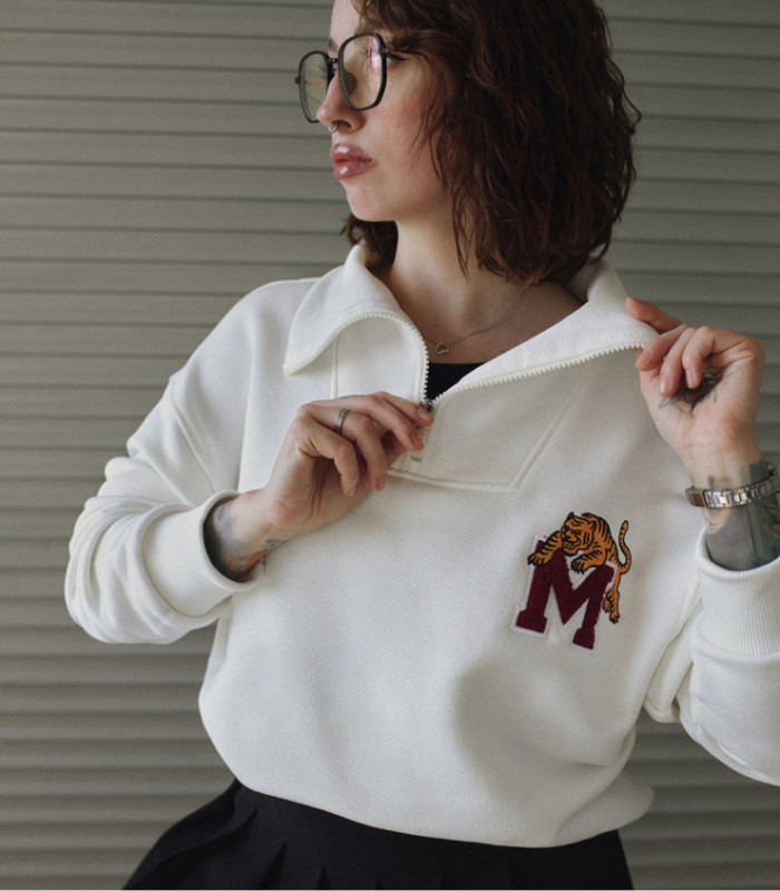Свитшот Half-zip MEDOOZA «Tiger College» (W) (молочный)
