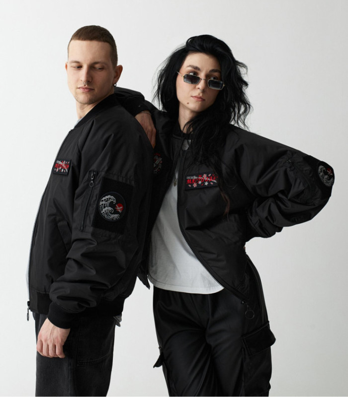 Бомбер MEDOOZA с патчами "Asian Dream" (черный)